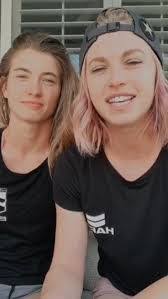 Rachel Crain's Instagram, Twitter & Facebook