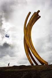 Larameeee Bernar Venet Modern Sculpture Outdoor Sculpture Contemporary Sculpture