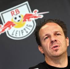 Rasenball, du bist mein verein. Dfl Forderung Rb Leipzig Darf Nur Mit Neuem Wappen In Liga Zwei Welt