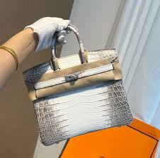 Túi Xách Hermes Birkin Da Cá Sấu Bạch Tạng Siêu Cấp 25cm - Replica Luxury