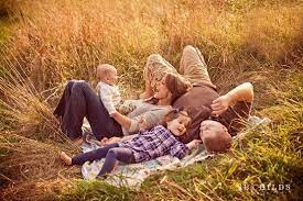 Family Portrait In The Yard Family Photo Pose Fall Family Photos Family Picture Poses
