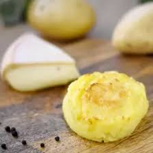 Muffin Pommes De Terre Coeur Coulant Au Fromage Recette De Muffin Pommes De Terre Coeur Coulant Au En 2020 Recette Muffin Pomme Recette Muffin Recette Tarte Rhubarbe