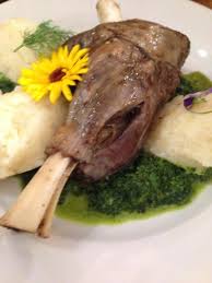 Een vakantie slowakije is nog niet echt populair, terwijl het een prachtig en goedkoop land is om naar toe te reizen. Eten In Slowakije Duizenden1dag