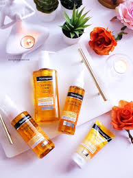 Neutrogena Zerdecalli Cilt Bakim Serisi Galaxyeskizi Moda Dunyasi Sarap Sisesi Avon Urunleri Makyaj