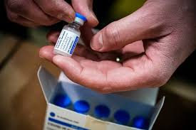 The j&j/janssen vaccine was 66.3% effective in clinical trials (efficacy) at preventing people had the most protection 2 weeks after getting vaccinated. N4phjyw1sdgyim