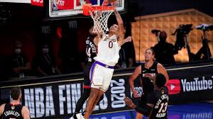 The los angeles lakers had their ring ceremony on opening night spoiled by the l.a. Bubble Kings Lakers Run Past Heat For 17th Nba Championship Abc News
