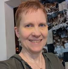 What are some fun and romantic places to visit in Michigan for a couple?