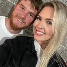 laney thomas (@laneythom)