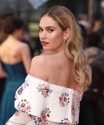 Последние твиты от lily james (@lilycjames). Lily James Beauty Looks Make Her The Ultimate Fall Muse