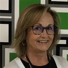 Raquel Helton's Instagram, Twitter & Facebook