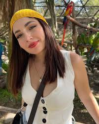 Emily Limon's Instagram, Twitter & Facebook