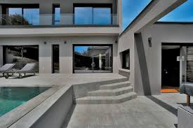 Carrelage Pour Villa Avec Piscine Saint Didier Au Mont D Or En 2020 Villa Maison Style Piscine