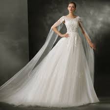 Hochzeitskleid cocktailkleid → ausführlicher ratgeber ausgezeichnete hochzeitskleid laserdrucker aktuelle angebote: Prinzessin Marchen Brautkleid U Boot Ausschnitt Blumen Tull Mit Umhang Langer Schleppe
