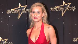 Det seneste kommer fra pernille blume. Pernille Blume Nu Vil Jeg Vaere Sygeplejerske Billed Bladet