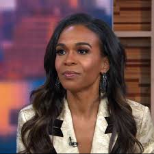 Destiny's Child stars Michelle Williams and Kelly Rowland reunite at 'Death  Becomes Her' opening night