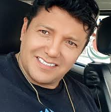 MONITOR MULTIPARAMETRO CONTEC CMS8000VET Nos vamos para la calurosa Ciudad  de Iquitos. Nuestro Equipo Incluye: -Pantalla de 12 pulgadas. -Sensor de  oximetría. -Sensor de temperatura. -Cable de ECG -Presión no invasiva.  -Curva