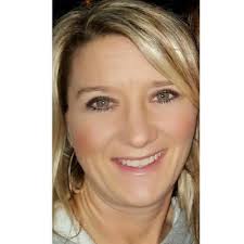 Beth Clem's Instagram, Twitter & Facebook