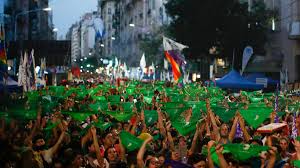 Corre riesgo la vida de la mujer o el embarazo es producto de una. Legalizacion Del Aborto En Argentina A Un Paso De Ser Realidad