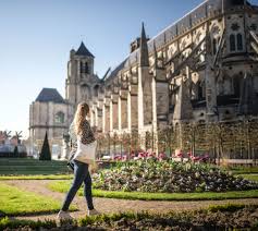 Que Faire A Bourges Quand Il Fait Chaud Bourges Berry Tourisme