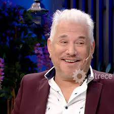 Arnaldo André reveló su secreto para mantenerse joven a los 80 años: "Me  inyecto semen de toro"