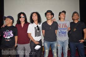Putra bungsu bimbim 'slank' mulai tunjukkan bakatnya dalam bermain drum. Abdee Ivan Ridho Kenang Awal Mula Bergabung Dengan Slank Tabloidbintang Com