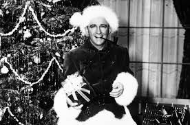 The biggest selling christmas number 1 by a female solo artist, whitney's dramatic rendition version of dolly parton's ballad soundtracked the movie the 1.66 million of you bought this one, belting out the high note at christmas karaoke, aided no doubt by potent eggnog. White Christmas At 75 A Snapshot Of The Most Successful Song In Music History Billboard