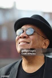 33 Photos & High Res Pictures