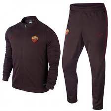Ein einkauf von as roma trainingsanzug herren bei ebay rentiert sich quasi permanent. As Roma Trainingsanzug 2015 16 Nike Sportingplus Passion For Sport