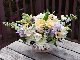 Garden Style Flower Arrangement Fresh Flowers Arrangements Flower Arrangements Valentine Flower Arrangements