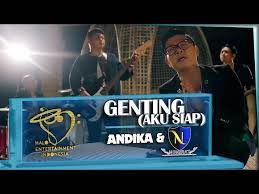 (chorus) c f katakan sayang mengapa begini dm g sikapmu sungguh membingungkan hati e am jika kau inginkan aku pergi dm g aku siap jika harus angkat kaki c f cobalah sayang berfikir dewasa dm g kita harus benahi hubungan kita e am jujur dan katakan ada apa dm g lalu kita cari jalan keluarnya. Lirik Lagu Dan Chord Gitar Andika Mahesa Kangen Band D Ningrat Genting Aku Siap Tribun Video