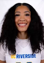 Alonna Johnson's Instagram, Twitter & Facebook