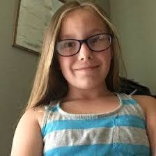 Sara Godwin's Instagram, Twitter & Facebook