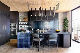 Discover inspiration for your kitchen remodel and discover ways to makeover your space for countertops, storage, layout and decor. Inspiring Kitchen Remodeling Ideas Roohome
