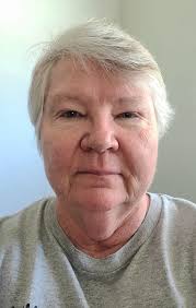 Hi! I'm new to this group. I recently joined because I can't seem to start  any projects. I look at them and get so overwhelmed. So then I do nothing.  I do