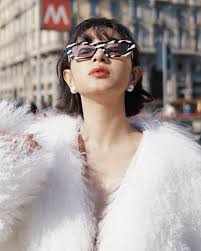 Trước đó, cô dự show của sportmax tại milan fashion week. Chau Bui Tiáº¿p Tá»¥c Tá»a Sang Tren Ä'Æ°á»ng Phá»' Milan Fashion Week 2020