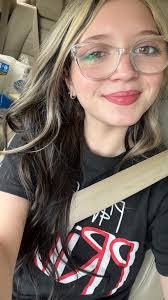 Darcy Hamilton's Instagram, Twitter & Facebook