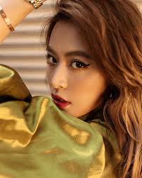 Hoàng Thùy Linh lại lộ dấu vết hẹn hò với người tình tin đồn giữa nghi vấn  sống chung