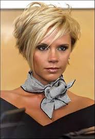 Hairweb • victoria beckham 4. 25 Victoria Beckham Frisuren Victoria Beckham Frisur Beckham Frisur Beckham Haare