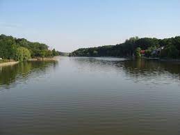 Hotelul ciric se află la malul lacului ciric, la 5,6 km de centrul orașului iași și la 2,8 km de aeroport. Lacul Ciric Ii Wikipedia