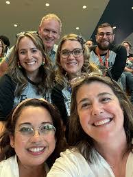 Laura Simoneaux's Instagram, Twitter & Facebook