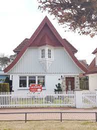 Die außenwände bestehen aus massiven ziegelsteinen mauerwerk, die innenwände zum größten teil aus fachwerk und lehm. Haus Zum Verkauf Mittelpromenade 12a 23946 Ostseebad Boltenhagen Nordwestmecklenburg Kreis Mapio Net