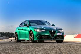 Alfa Romeo Giulia Quadrifoglio Features And Specs