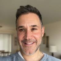 Jonathan Peretz's Instagram, Twitter & Facebook