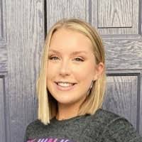 Abby Mckenzie's Instagram, Twitter & Facebook