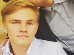 Photo daredevil dies in tragic fall