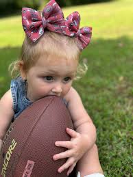 🎀🎀 TEAM BOWS NOW AVAILABLE 🎀🎀 Get yours here 👇  https://marketwarsopmerchandise.com/products/personalised-large-bow-bobble 