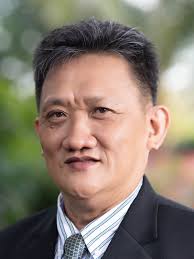 Bee Siong's Instagram, Twitter & Facebook