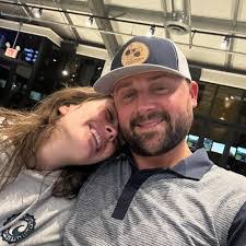 Craig Hildreth's Instagram, Twitter & Facebook