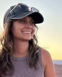 Kara Stringer's Instagram, Twitter & Facebook