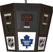 Perfect for a bedroom, man cave, basement, over a pool table or any game room. Toronto Maple Leafs Octagon Scoreboard Light 159 99 Hockey Room Hockey Bedroom Blackhawks Bedroom